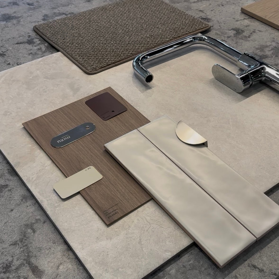 Friday Flat Lay 17.7 (1)